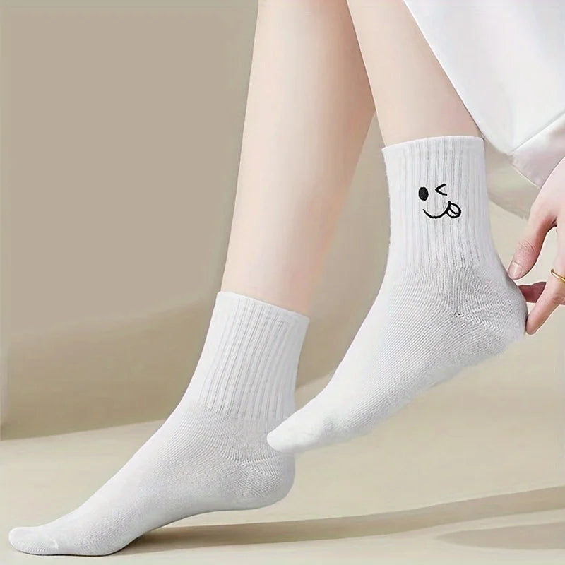 10 pairs of soft, breathable, and durable socks, for comfortable and daily wear